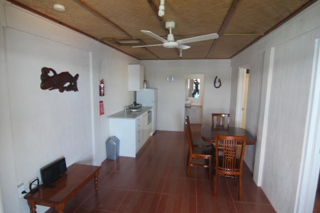 Boathouse Apartments Neiafu Chambre photo