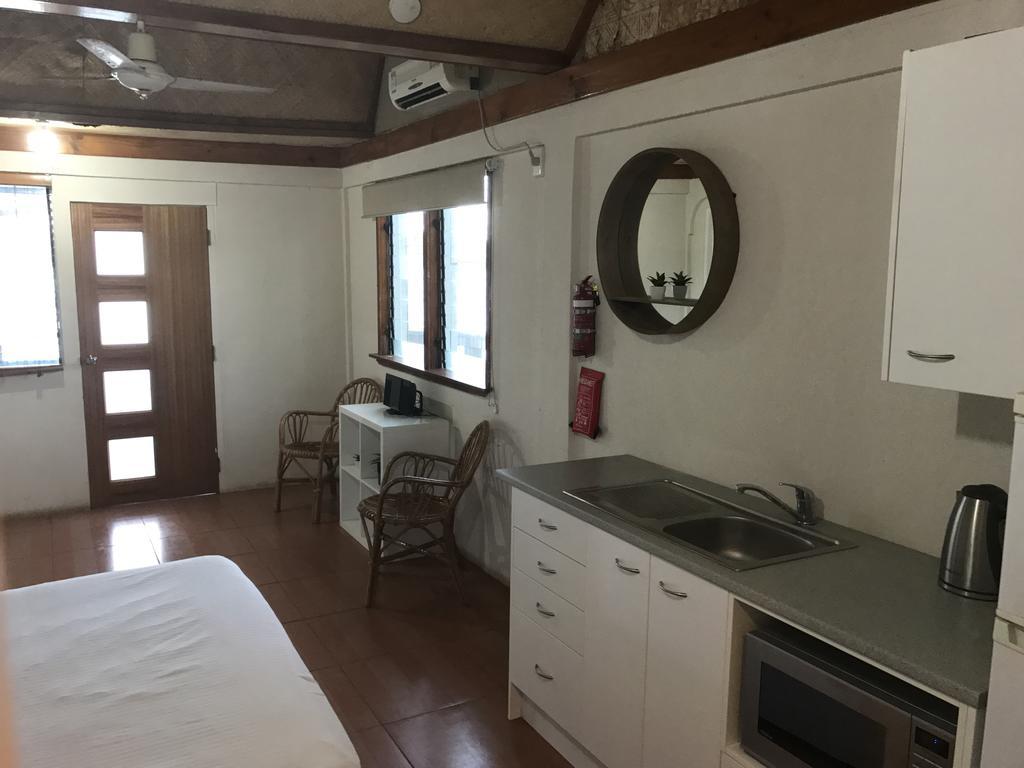 Boathouse Apartments Neiafu Extérieur photo
